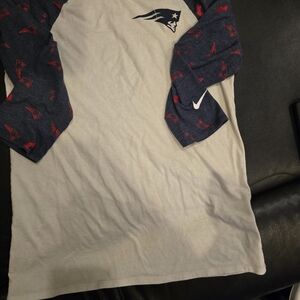 Nike White and Navy Raglan Sleeve Tee with Red Accents